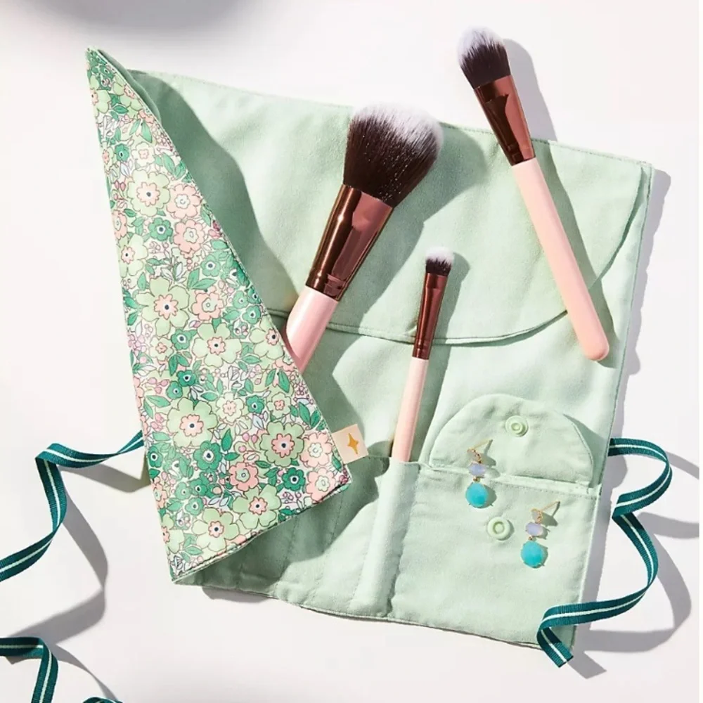 Mer-Sea & Co. Avant Garden Makeup Brush Roll-Up Case